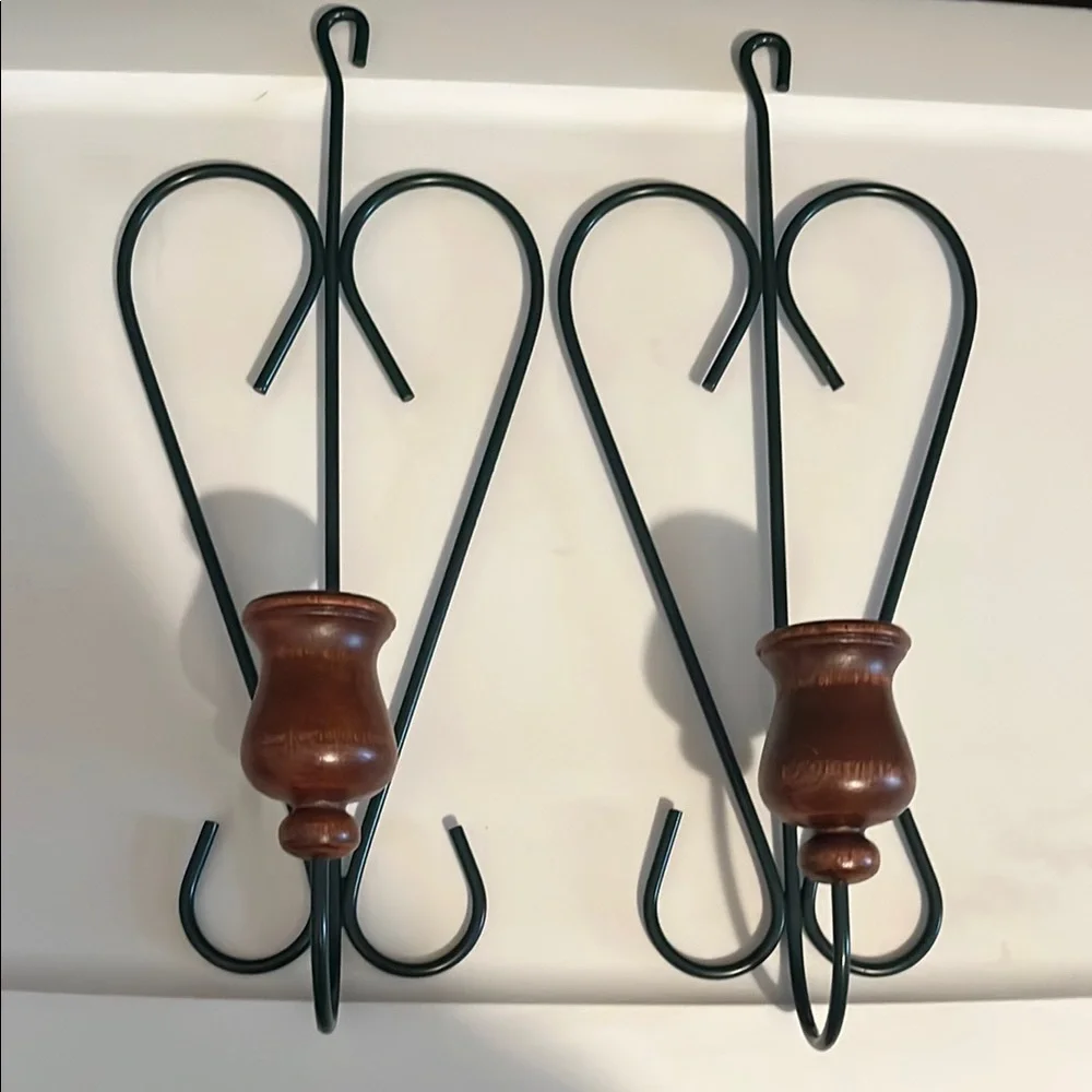 Home Interiors Black and Brown Hook Wall Decor